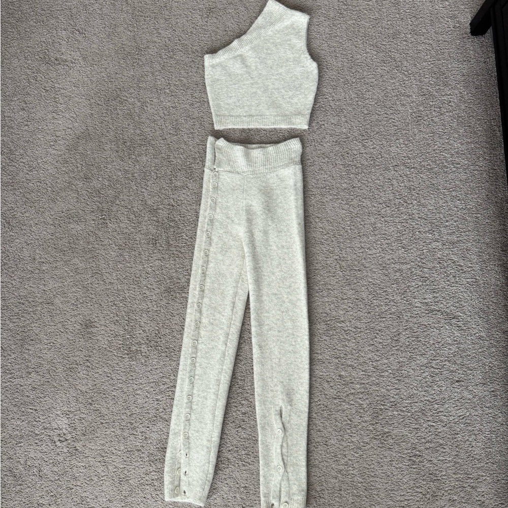 Ruve Imalona Oatmeal Wool Blend Button Pant/Off the Shoulder Top Size: XS